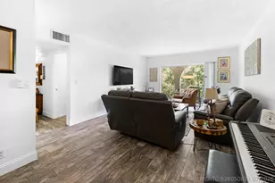 250 NE 20th St, Boca Raton, FL 33431 - Photo 4