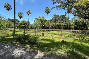 3208 A Rd, Loxahatchee Groves, FL 33470 - Photo 6