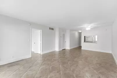 1427 E Hillsboro Boulevard #123, Deerfield Beach, FL 33441 - Photo 14