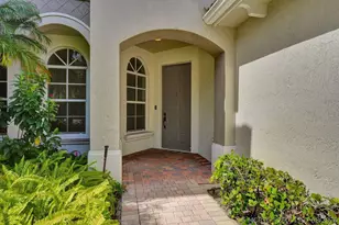 6379 Bella Circle W, Boynton Beach, FL 33437 - Photo 8