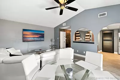 450 SE Thornhill Drive, Port Saint Lucie, FL 34983 - Photo 10