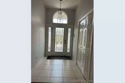 992 Ridgeland Path, The Villages, FL 32162 - Photo 2