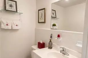 2050 NE 39th St, Lighthouse Point, FL 33064 - Photo 10