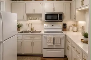 2050 NE 39th St, Lighthouse Point, FL 33064 - Photo 4