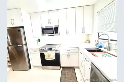 4640 Lucerne Lakes Boulevard W #402, Lake Worth, FL 33467 - Photo 10