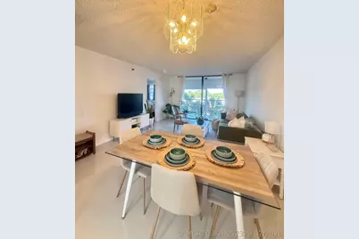 4640 Lucerne Lakes Boulevard W #402, Lake Worth, FL 33467 - Photo 4