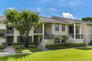 2306 Fairway Dr S, Jupiter, FL 33477 - Photo 2