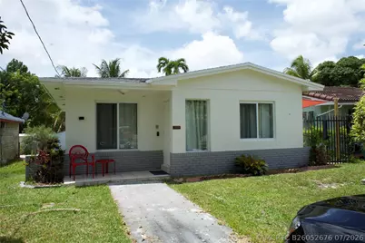 11150 Peachtree Drive, Miami, FL 33161 - Photo 1