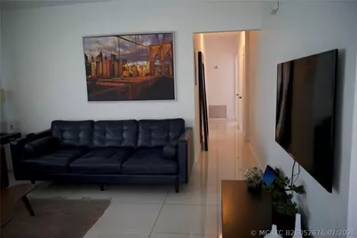 11150 Peachtree Drive, Miami, FL 33161 - Photo 14