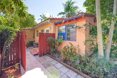 1136 NE 17th Way #1-2, Fort Lauderdale, FL 33304 - Photo 12