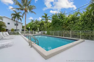 2116 NE 44th St, Lighthouse Point, FL 33064 - Photo 2