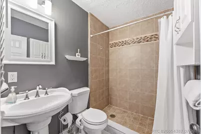 728 NE 9th Avenue, Boynton Beach, FL 33435 - Photo 24