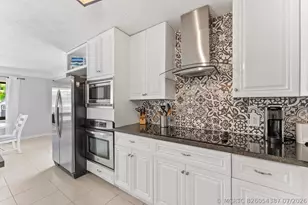 728 NE 9th Ave, Boynton Beach, FL 33435 - Photo 14