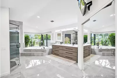 10875 Boca Woods Lane, Boca Raton, FL 33428 - Photo 32