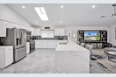 10875 Boca Woods Lane, Boca Raton, FL 33428 - Photo 16