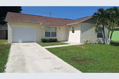135 Village Circle, Jupiter, FL 33458 - Photo 1