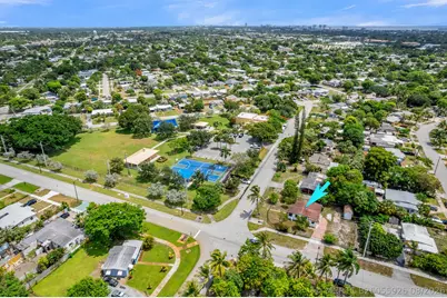 1712 NE 50th Court, Pompano Beach, FL 33064 - Photo 4