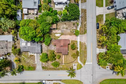 1712 NE 50th Court, Pompano Beach, FL 33064 - Photo 44