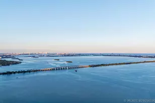 700 NE 24th St, Miami, FL 33137 - Photo 4