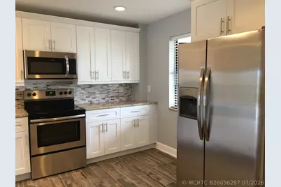 309 Lake Circle #202, North Palm Beach, FL 33408 - Photo 6