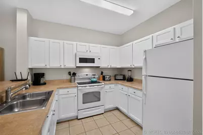 3177 Feltrim Place #Unit 104, Kissimmee, FL 34747 - Photo 6