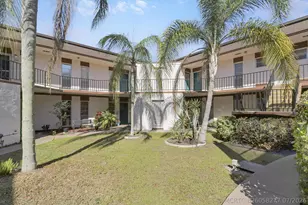 7 Greenway N, Royal Palm Beach, FL 33411 - Photo 2