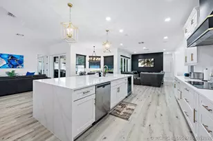 596 N Cypress Dr, Tequesta, FL 33469 - Photo 12