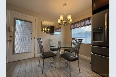 29 Flanders A, Delray Beach, FL 33484 - Photo 2