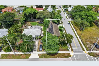310 SE 8th Street, Delray Beach, FL 33483 - Photo 2