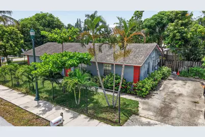 310 SE 8th Street, Delray Beach, FL 33483 - Photo 18