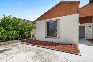 1242 The 12th Fairway, Wellington, FL 33414 - Photo 4