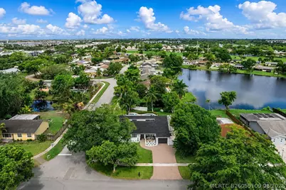 400 NW 98th Avenue, Pembroke Pines, FL 33024 - Photo 44