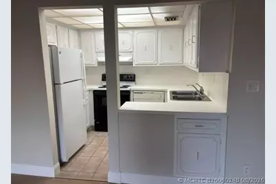 422 SW 9th Street #6, Boca Raton, FL 33432 - Photo 12