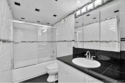 160 Yacht Club Way #211, Hypoluxo, FL 33462 - Photo 28