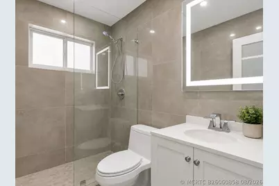 2010 NE 59th Place, Fort Lauderdale, FL 33308 - Photo 12