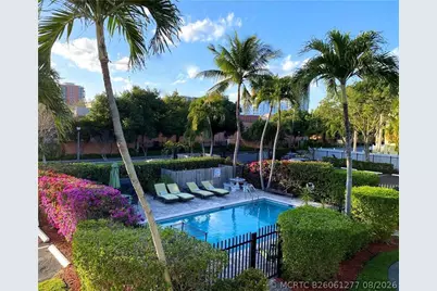 600 NE 7th Avenue #14, Fort Lauderdale, FL 33304 - Photo 1