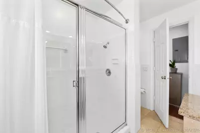 1040 Crystal Lake Drive #4, Deerfield Beach, FL 33064 - Photo 18