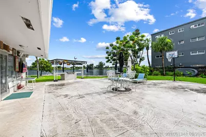 1040 Crystal Lake Drive #4, Deerfield Beach, FL 33064 - Photo 22
