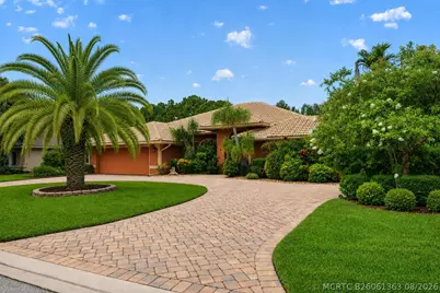 1180 SW Mirror Lake Cove, Port Saint Lucie, FL 34986 - Photo 2