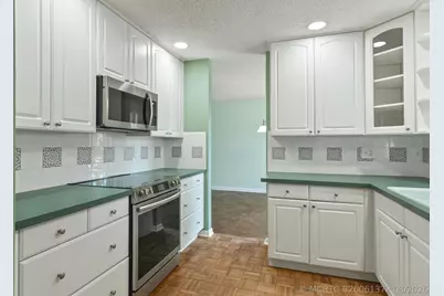 4368 Hawthorn Avenue, Palm Beach Gardens, FL 33410 - Photo 12