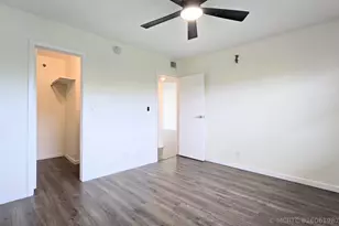 3100 W Rolling Hills Cir, Davie, FL 33328 - Photo 28