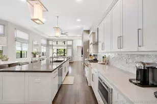 10282 Sweet Bay Manor, Parkland, FL 33076 - Photo 20