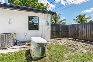 118 Newton Rd, West Park, FL 33023 - Photo 36