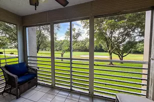 9460 Tangerine Pl, Davie, FL 33324 - Photo 4