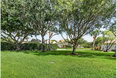 10410 Plaza Centro, Boca Raton, FL 33498 - Photo 22