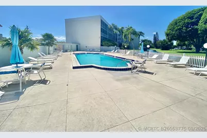 200 Waterway Drive S #208, Lantana, FL 33462 - Photo 14