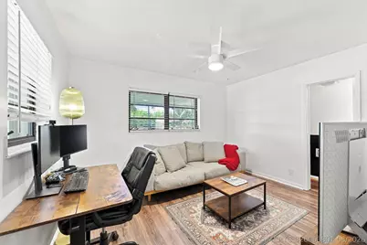 496 NW 47th Court, Oakland Park, FL 33309 - Photo 14