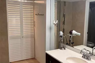 3710 Inverrary Dr, Lauderhill, FL 33319 - Photo 10