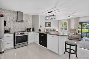 2260 Discovery Cir W, Deerfield Beach, FL 33442 - Photo 4