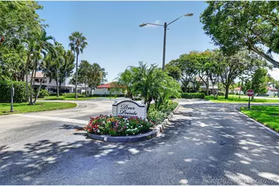 327 NW 36th Avenue, Deerfield Beach, FL 33442 - Photo 40